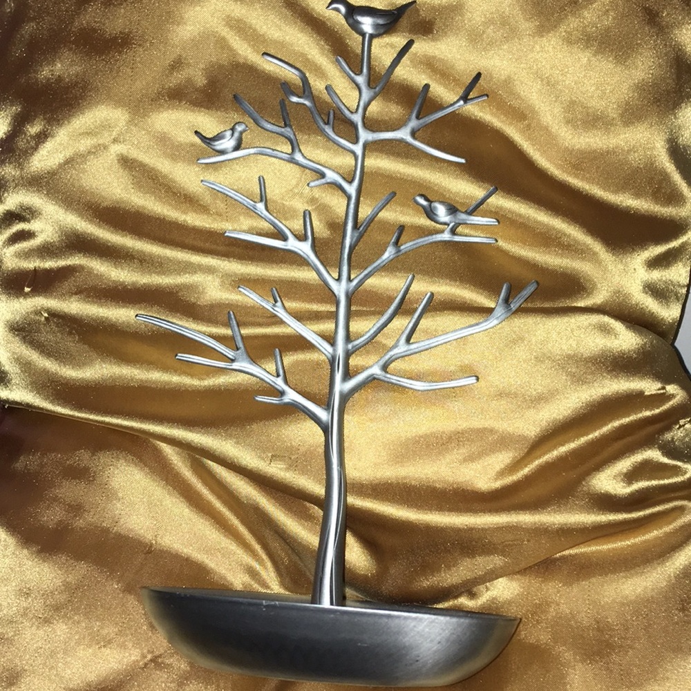 Jewelry holder